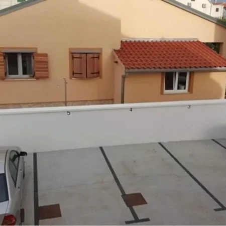 Apartamento Safir *